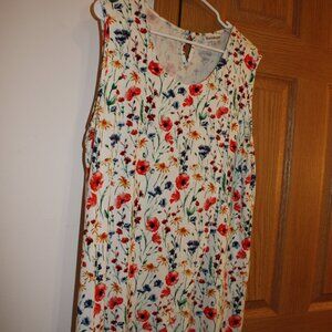 Women's Sleeveless Floral Top by NorthStyle Size XL